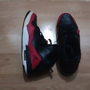 These are nike SC-3 Anthracite Black Red Mens